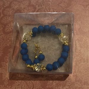 Bracelet and earrings set